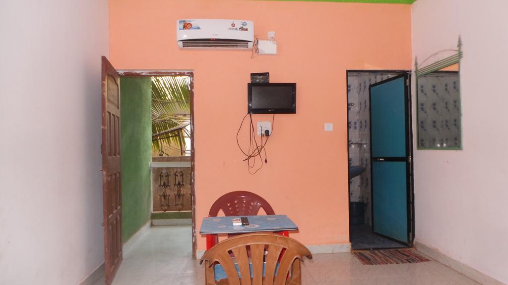 كالانغيُت J.S Holiday Guest House المظهر الخارجي الصورة