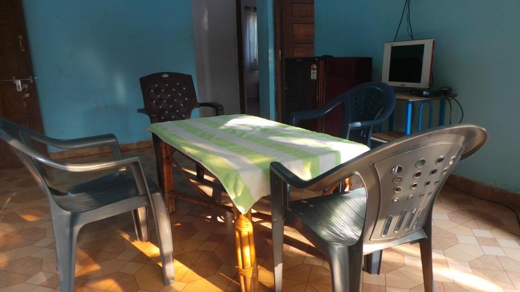 كالانغيُت J.S Holiday Guest House المظهر الخارجي الصورة